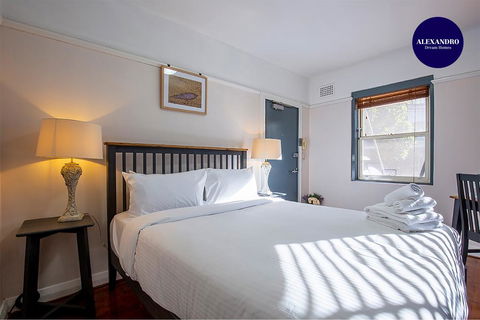 DARLINGHURST STUDIO // SHARED ROOFTOP SPACE - Australian Directory 2