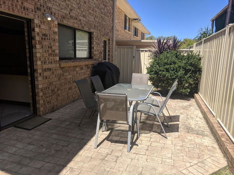 DAVIES STREET 3/14 MOLLYMOOK - Australian Directory 0
