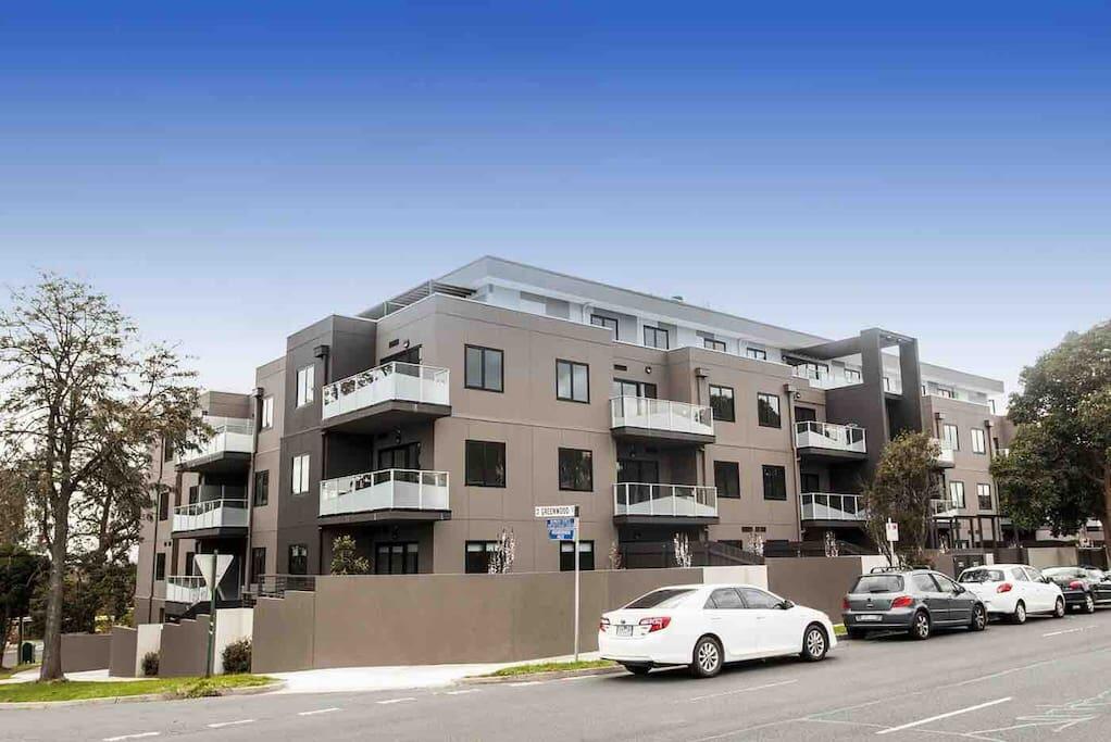 Mooroolbark VIC Australian Directory