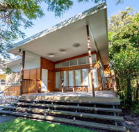 Decked out for a Fantastic Holiday - Whole house Winnett St Woorim - Australian Directory