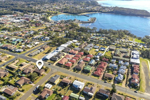 Deering 106, ULLADULLA - Australian Directory 1