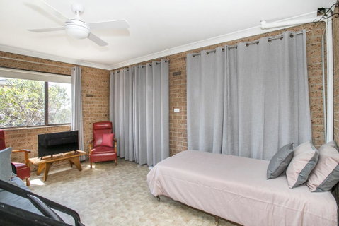 Deering 106, ULLADULLA - Australian Directory 0