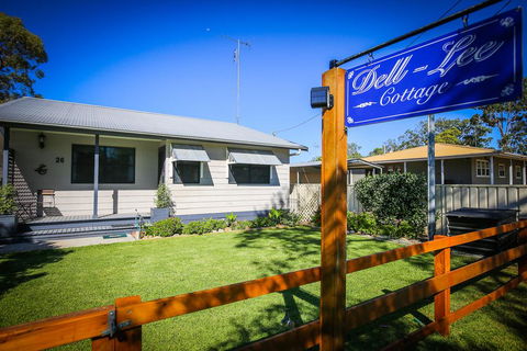 Dell-Lee Cottage - Australian Directory 1
