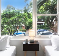 DENHAM DAZE I677 -L'Abode - Australian Directory