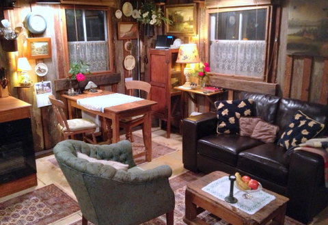 Devon Cottage - Australian Directory 2