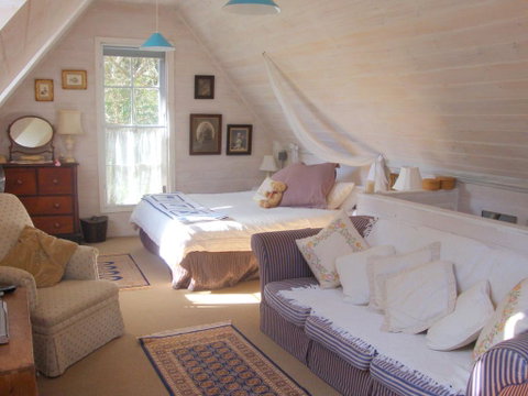 Devon Cottage - Australian Directory 3