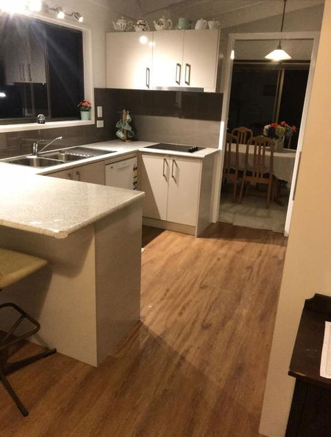 Di's Manor Homestay - Australian Directory 3