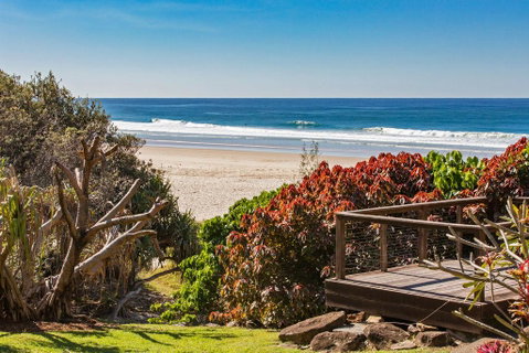 DIRECT BEACH ACCESS - 3 BED APART - CABARITA BEACH - Australian Directory 0