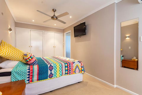 Dog Lovers Retreat - Australian Directory 2