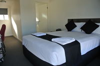 Book Springsure Accommodation Vacations Australian Directory Australian Directory