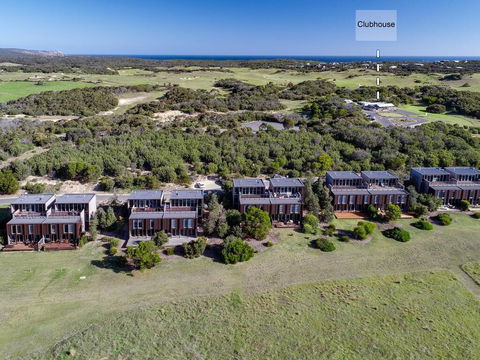 DREW Golfers Delight Close To St Andrews Beach - Australian Directory 2