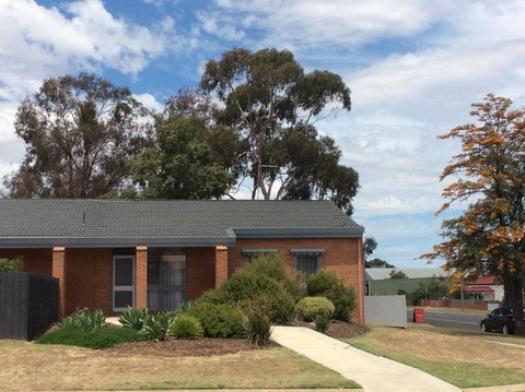 Dunolly Broadway B&B - Australian Directory 1