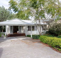 Dutchies Haven' 11 Christmas Bush Ave - Air Con large enclosed yard 2 minute walk to Dutchies - Australian Directory