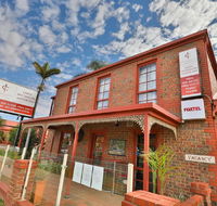 Early Australian Motor Inn - Australian Directory
