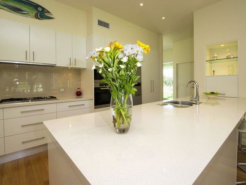 Echo Beach House, 16 Reflections Dr - Luxurious House With Magnificent Pool And Ducted Air - Australian Directory 1