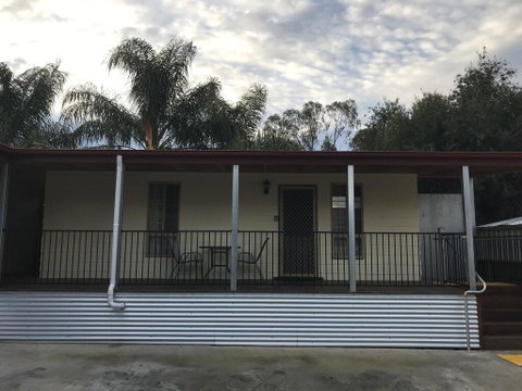 Echuca Holiday Units - Australian Directory 1
