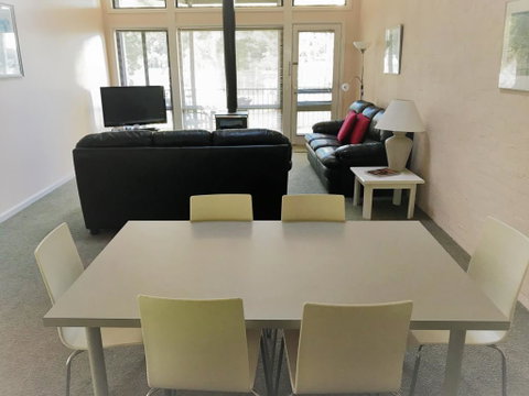 Edgewater Terraces At Metung - Australian Directory 3