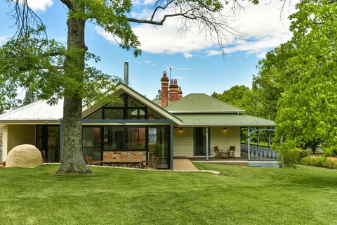 Elm Tree Lodge Beechworth - Australian Directory 2