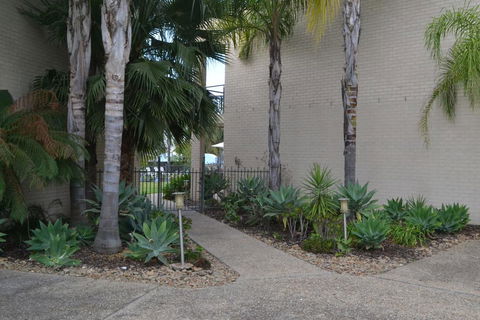 ELSINOR Townhouse 10 Mulwala - Australian Directory 3