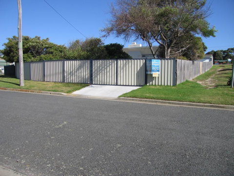 Elusive Penguin - Australian Directory 1