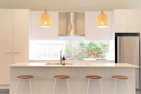 Elwood Beach House - Australian Directory 3