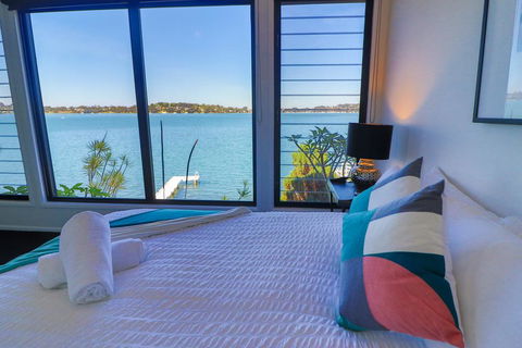 Elysium Lakehouse - Australian Directory 0