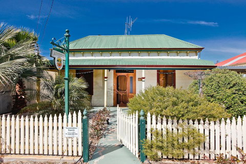 Emaroo Cottages Broken Hill - Australian Directory 0