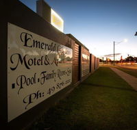 Emerald Gardens Motel  Apartments - Australian Directory