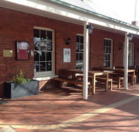 Emeu Inn Bed  Breakfast - Australian Directory