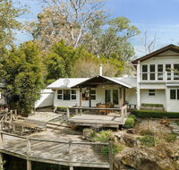 Equanimity - Beautiful character filled house - Australian Directory