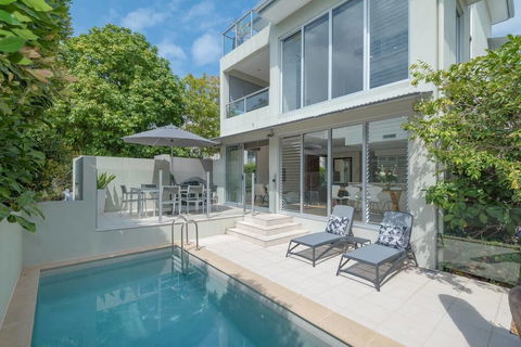 Fabulous 3 Bedroom Noosa Townhouse - Australian Directory 1