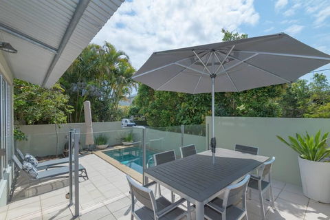 Fabulous 3 Bedroom Noosa Townhouse - Australian Directory 2