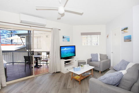 FABULOUS BEACHFRONT POSITION - Australian Directory 2