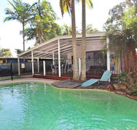 FABULOUS HOLIDAY HIDEAWAY - COOLUM BEACH - Australian Directory
