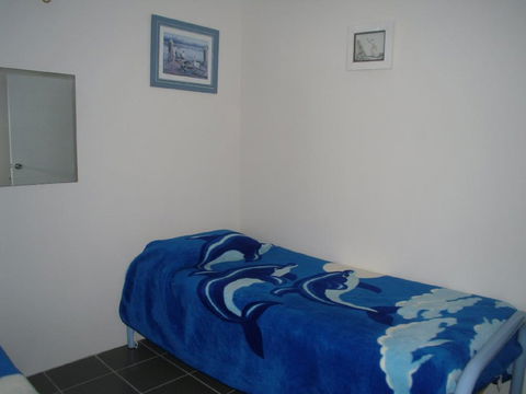 Fabulous Location - Ground Floor Waterfront Unit! Clearview Apartments - Australian Directory 1