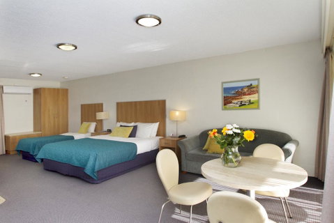 Fairway Motor Inn - Australian Directory 3