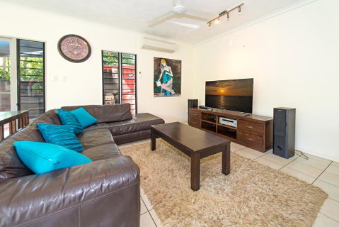 Fannie Bay Art House - Australian Directory 3