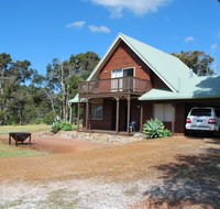 Farm Lane Retreat - Australian Directory