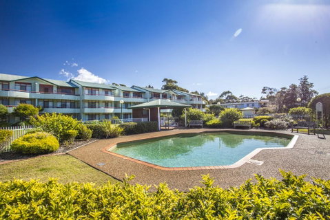 Fathoms 14 - Mollymook - Australian Directory 0