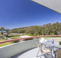 Fathoms 17 - Mollymook ALL LINEN PROVIDED - Australian Directory