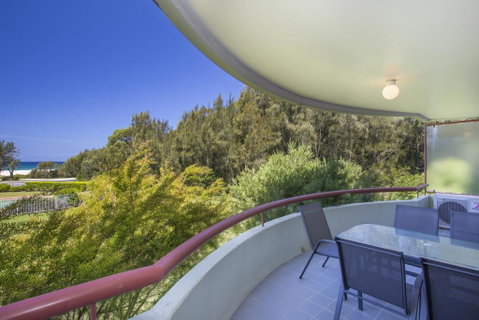 Fathoms 6 - Mollymook - Australian Directory 0