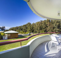 Fathoms 8 - Mollymook - Australian Directory