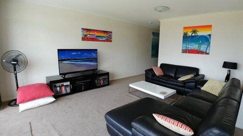 Fathoms Apartment 18/1a Mitchell Pde - All Linen Provided - Australian Directory 3