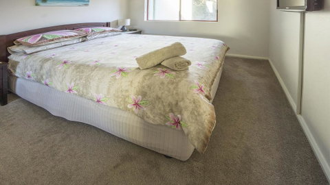 Fathoms Apartment 18/1a Mitchell Pde - All Linen Provided - Australian Directory 2