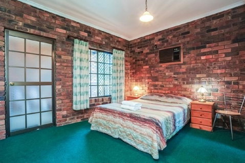 Fernvale Hotel Motel - Australian Directory 2