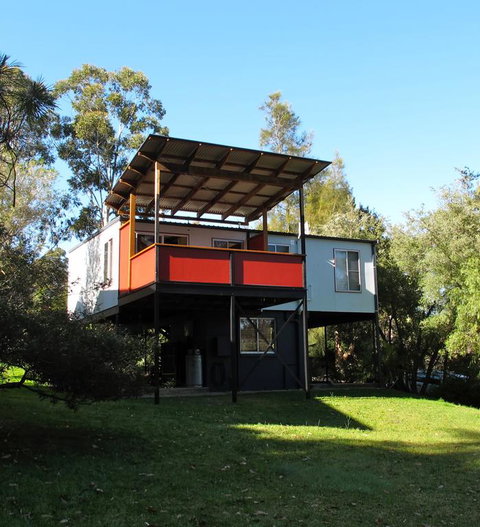Finisterre Beach House - Australian Directory 3