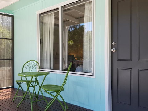 Fish Creek Alkira Accommodation - Australian Directory 3