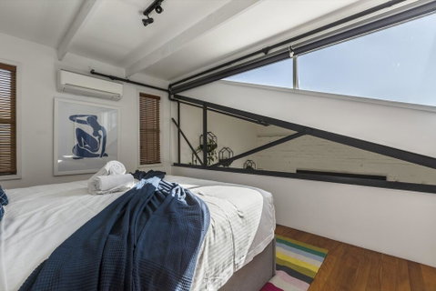 Fitzroy Converted Warehouse Penthouse - Australian Directory 3