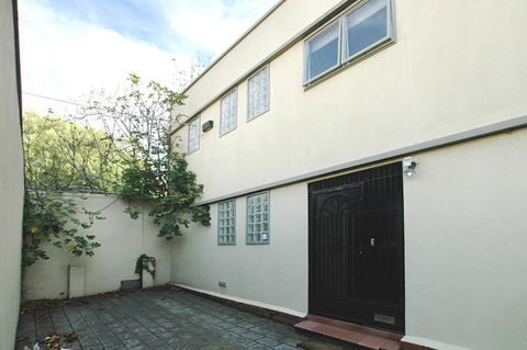 Fitzroy Spacious House - Australian Directory 2