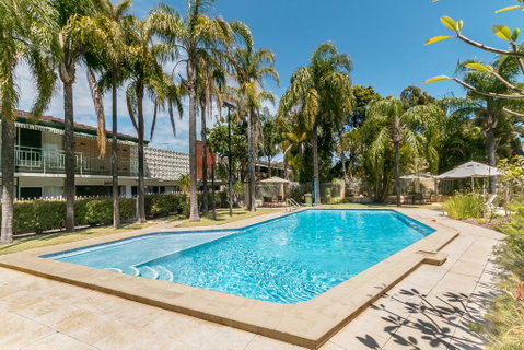 Flag Motor Lodge - Australian Directory 2